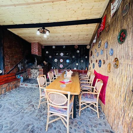 Willa Casa De Sub Hora Zărneşti Zewnętrze zdjęcie