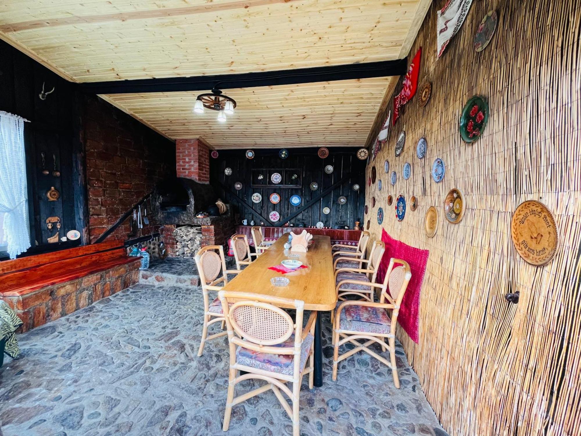 Willa Casa De Sub Hora Zărneşti Zewnętrze zdjęcie